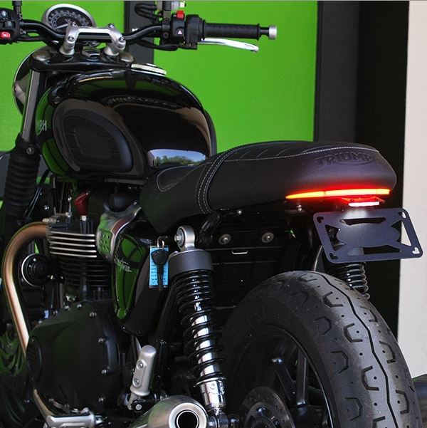 NRC製 Street Twin用ウインカー内蔵フェンダーレス｜AxxL