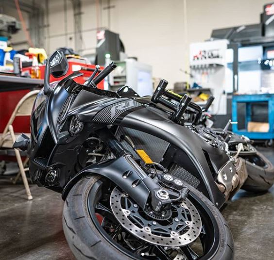 ZX-6R (13-23) デザインが美しいIMPAKTECH製 レースアーマー｜AxxL