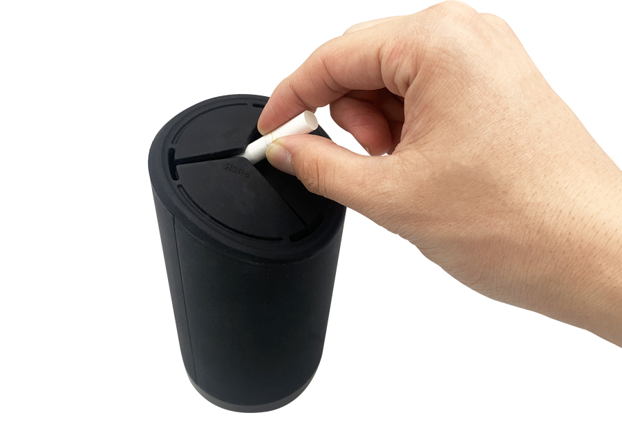 電子タバコ専用灰皿+2ポート充電器+ケーブル（QA-36） | 株式会社