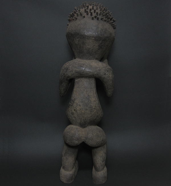 祖霊像(女性)<アフリカの木彫り像：アフリカ雑貨アザライ