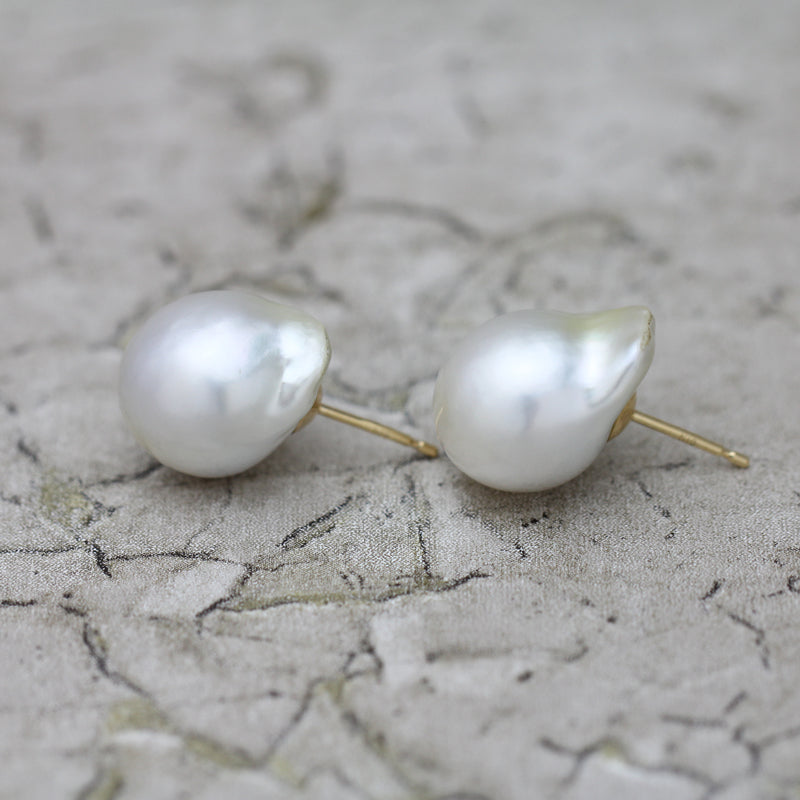 13mm 白蝶バロックパール ピアス – Bon Magique