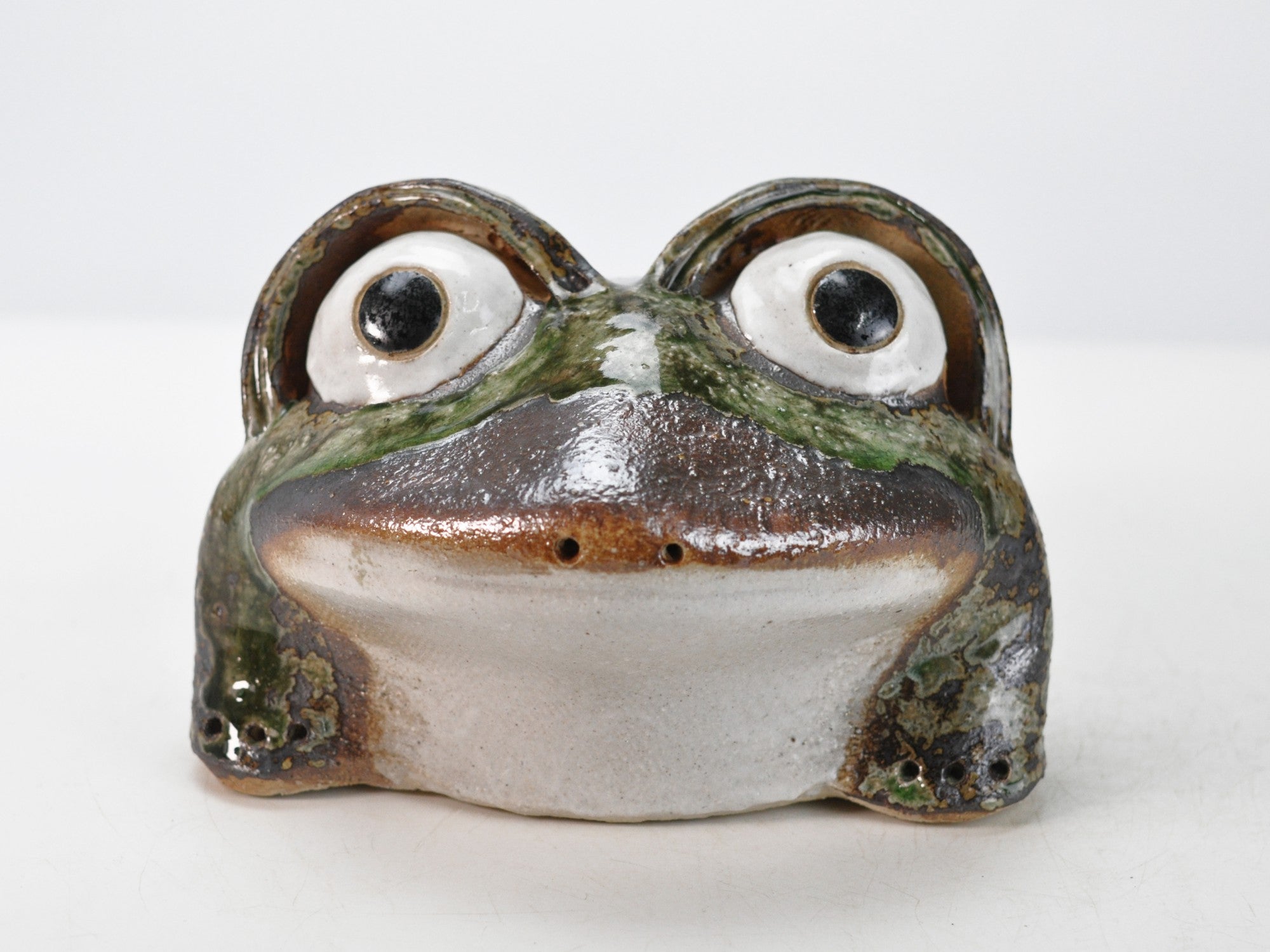 信楽焼 出目カエル(大)の販売｜盆栽妙 – 盆栽妙 本店