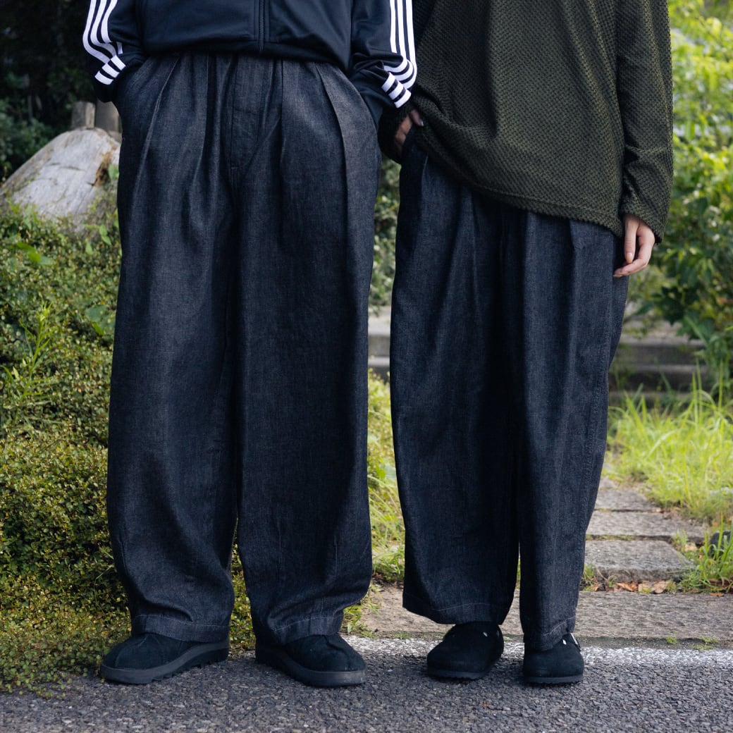 HARVESTY ハーベスティ ブラックデニム サーカスナローシルエット