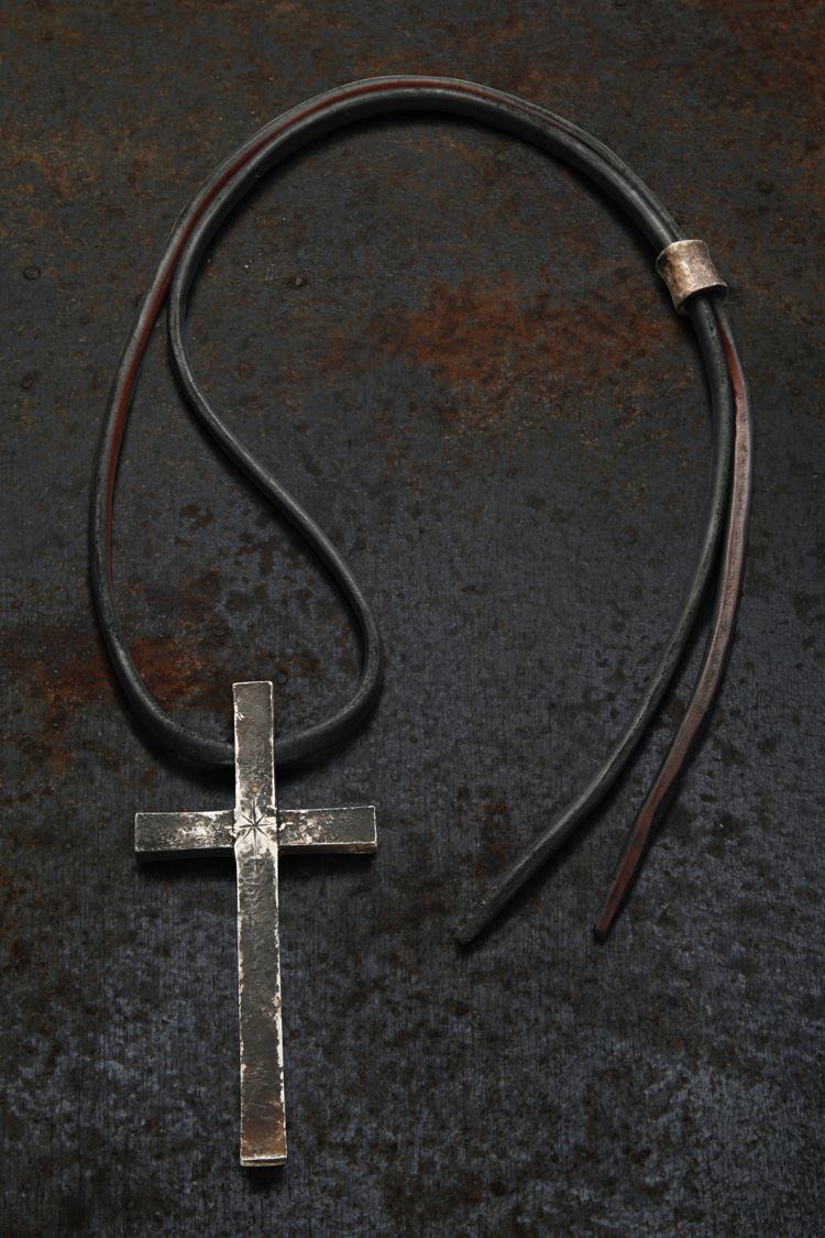 JUN UEZONO 【CROSS NECK】 | ISAMU KATAYAMA BACKLASH