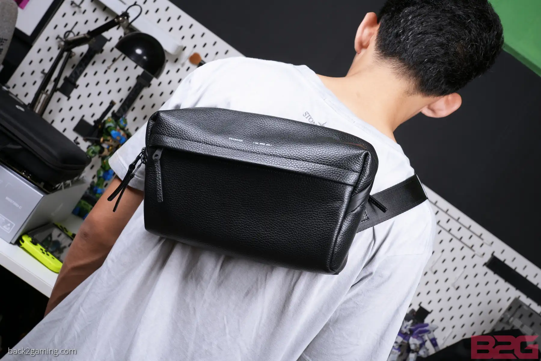 GRAMS(28) 156 City Sling Bag Review: Luxurious Bag for your