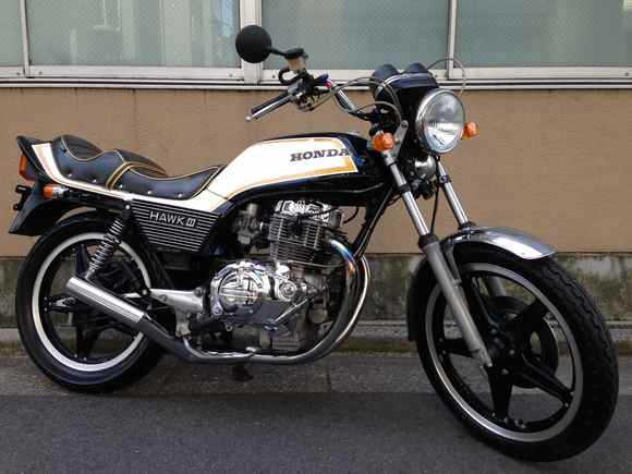 CB400Nホーク3 ブラック/ホワイト 旧車バイク・絶版車バイク BANBAN車輌館