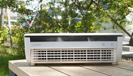 夏の蒸し暑い洗面所や屋外を快適に！ミスト機能＆コンパクトで