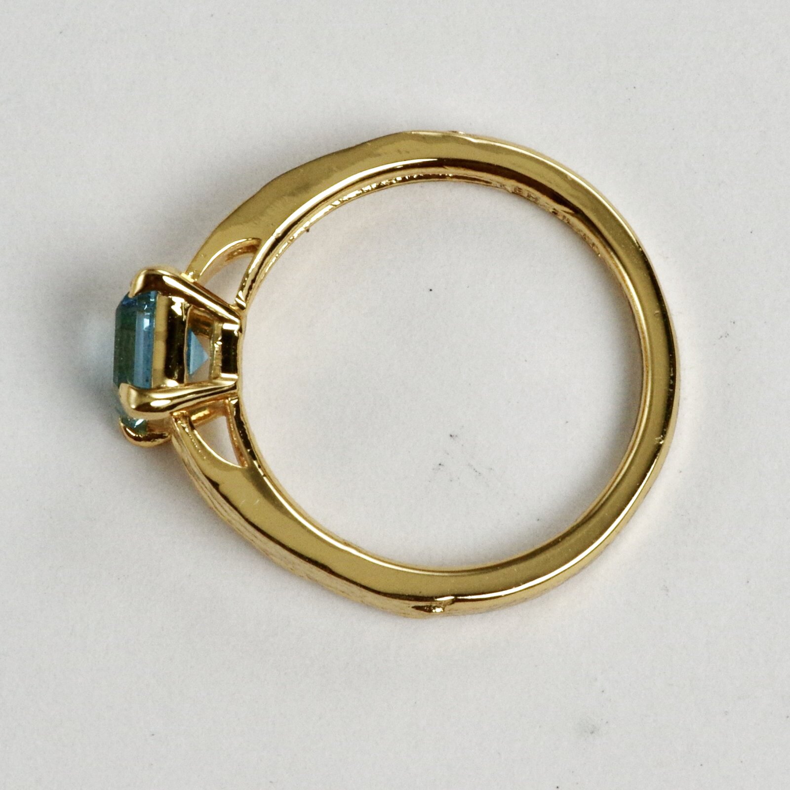 受注生産品】K18ブルートパーズリング - ベル宝飾オンラインショップ