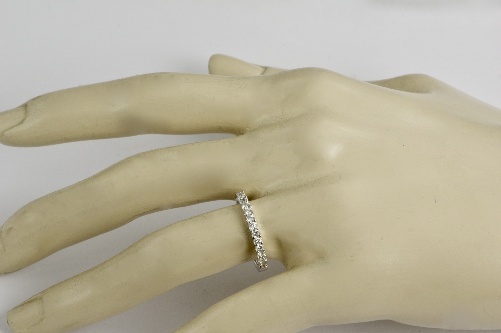 Pt900ハーフエタニティリング - ベル宝飾オンラインショップ