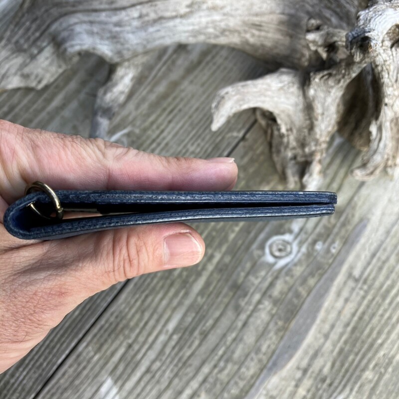 BELL'S SQUARE（ベルズスクエア） … 【ツキノワグマレザー】熊革 二