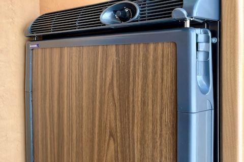 キャンピングカーに冷蔵庫は必要？定番品「ENGEL冷蔵庫」で検証