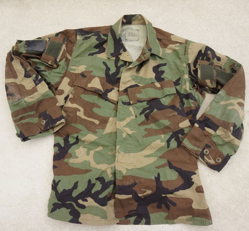 米軍放出カスタム ウッドランド迷彩BDUジャケットSMALL-SHORT