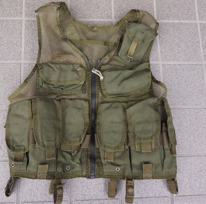 BLACKHAWK! タクティカルベスト オリーブドラブ 鳥タグ V-1ベスト