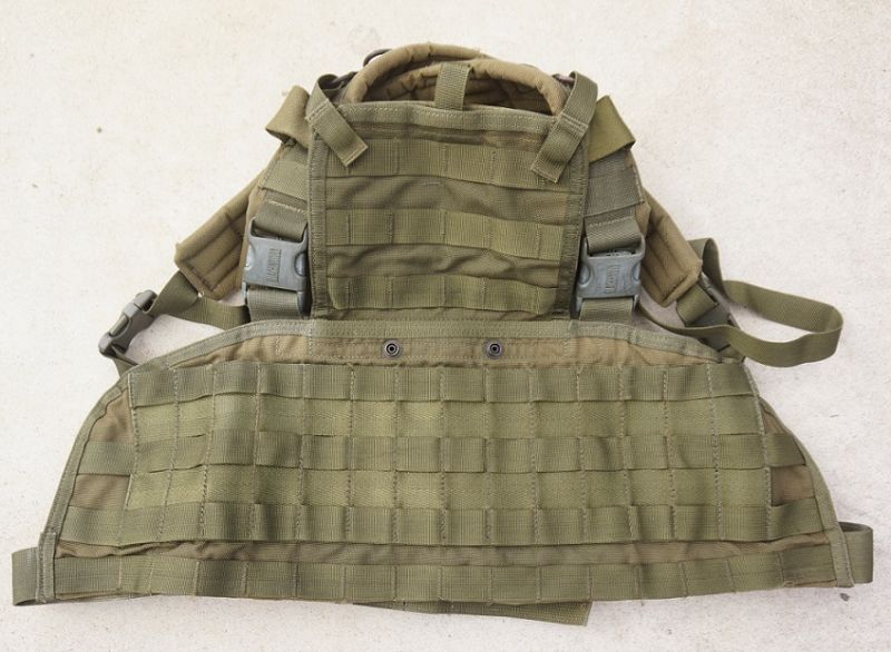 米軍放出ブラックホーク コマンドリーコンチェストハーネス中期型OD