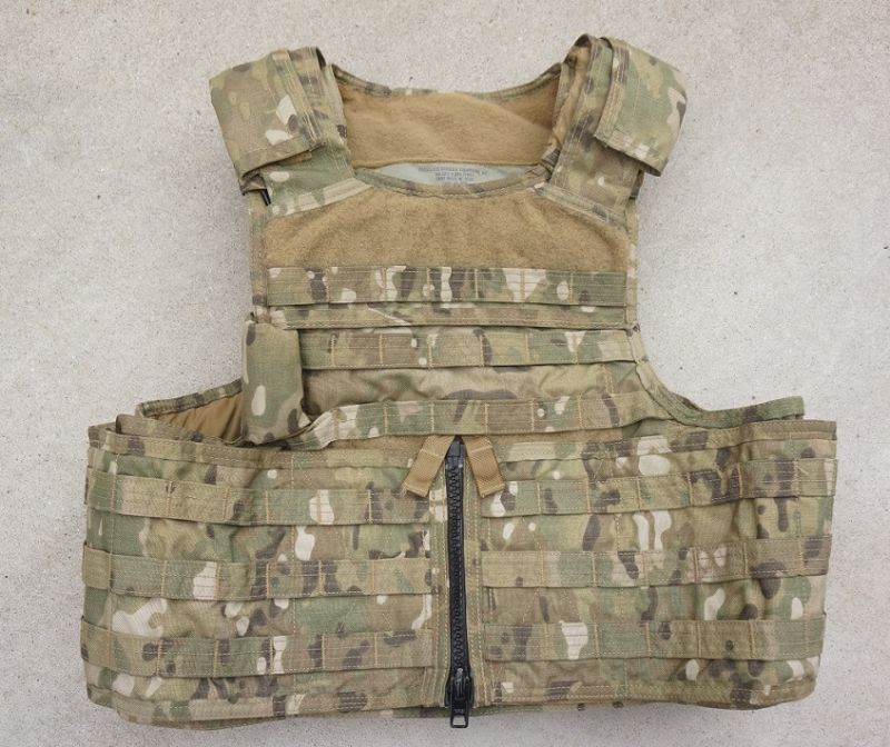 米軍放出パラクレイトRMV019-05(RAV)ボディアーマーMULTICAM迷彩MEDIUM
