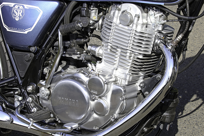 ヤマハ SR400試乗記事】発売40周年で再々復活。極低速域での粘り強さが