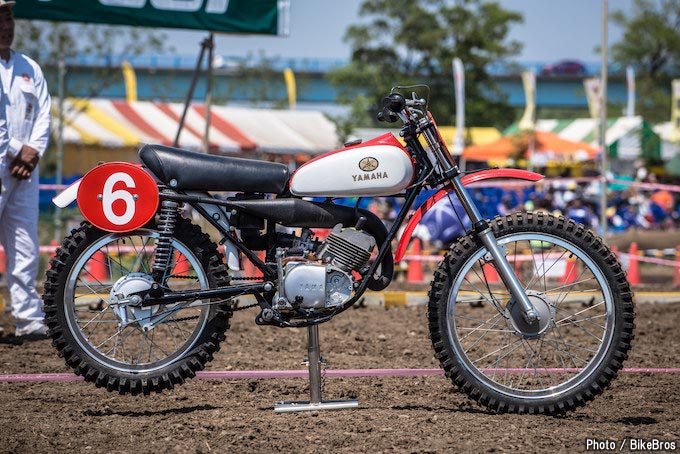 逆ハンの忠さん」再び！ 鈴木忠男氏がDT-1で爆走！ フォトTOPICS オフ