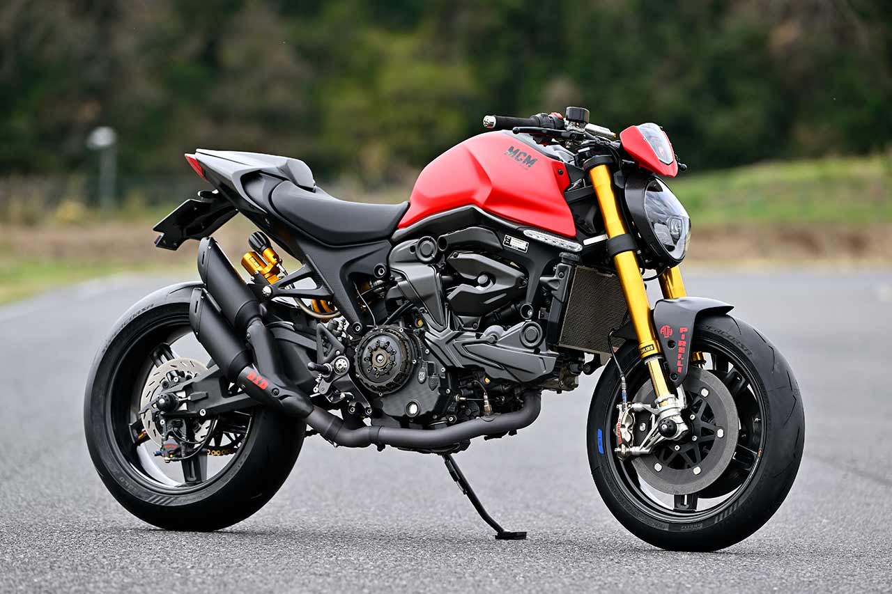 モトコルセ MCM MONSTER｜徹底的に軽さを追求したコンプリートマシン