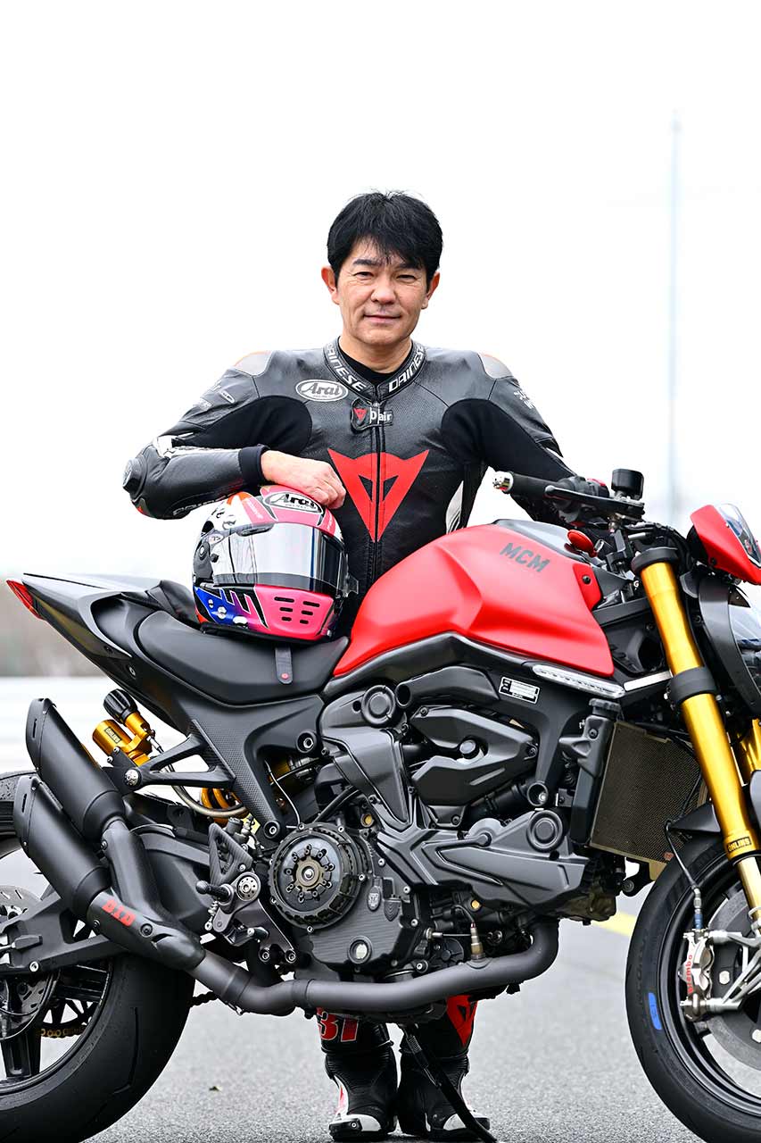 モトコルセ MCM MONSTER｜徹底的に軽さを追求したコンプリートマシン