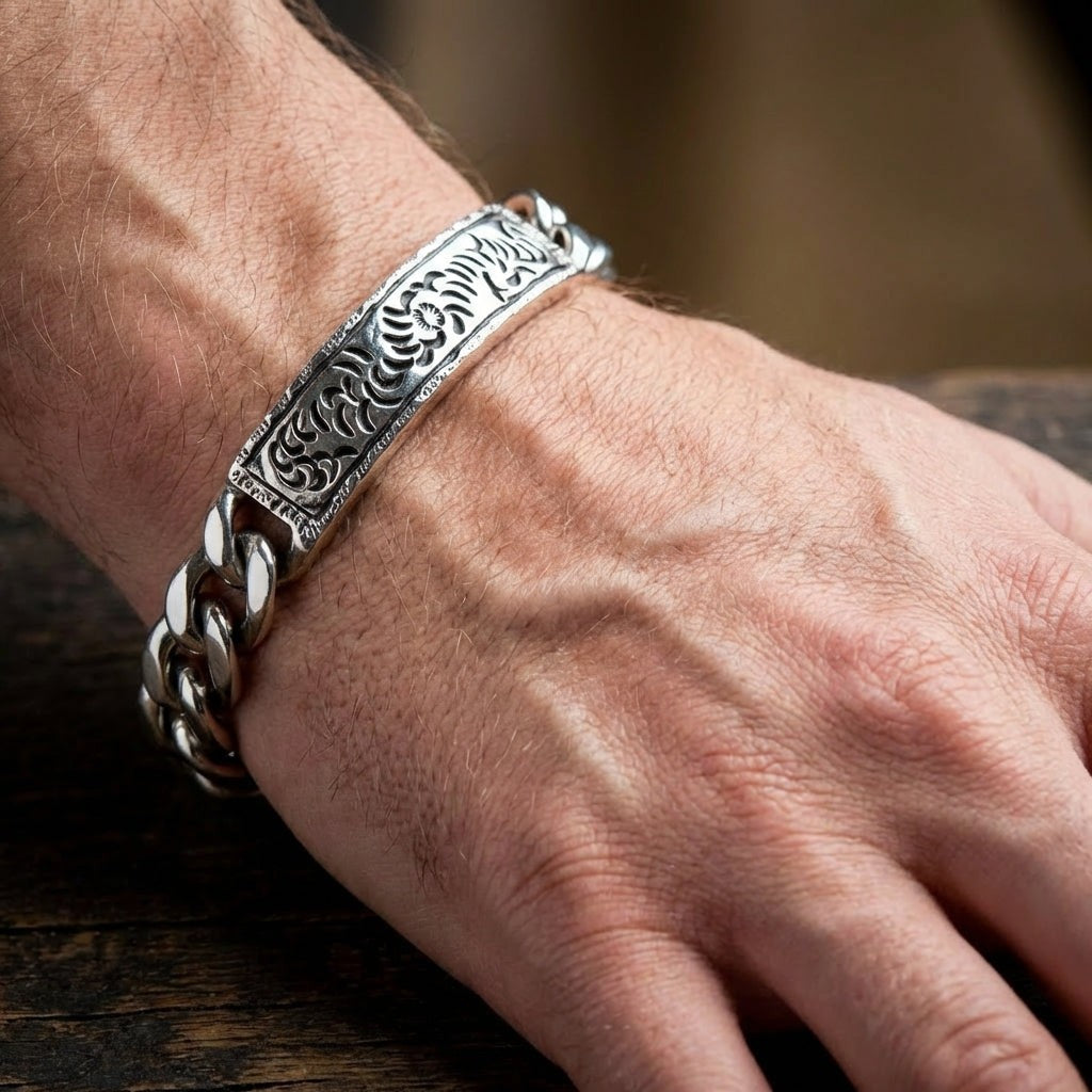 トライバル ハンマード シルバー メンズ ID ブレスレット - Bikerringshop