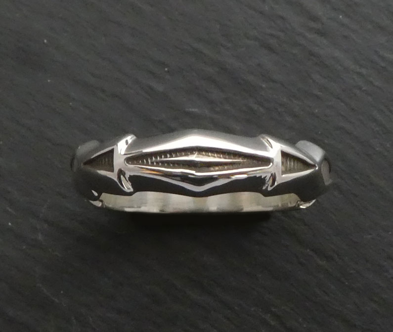 Jennifer Curtis-(ジェニファーカーティス）navajo/Blue Sky Trading