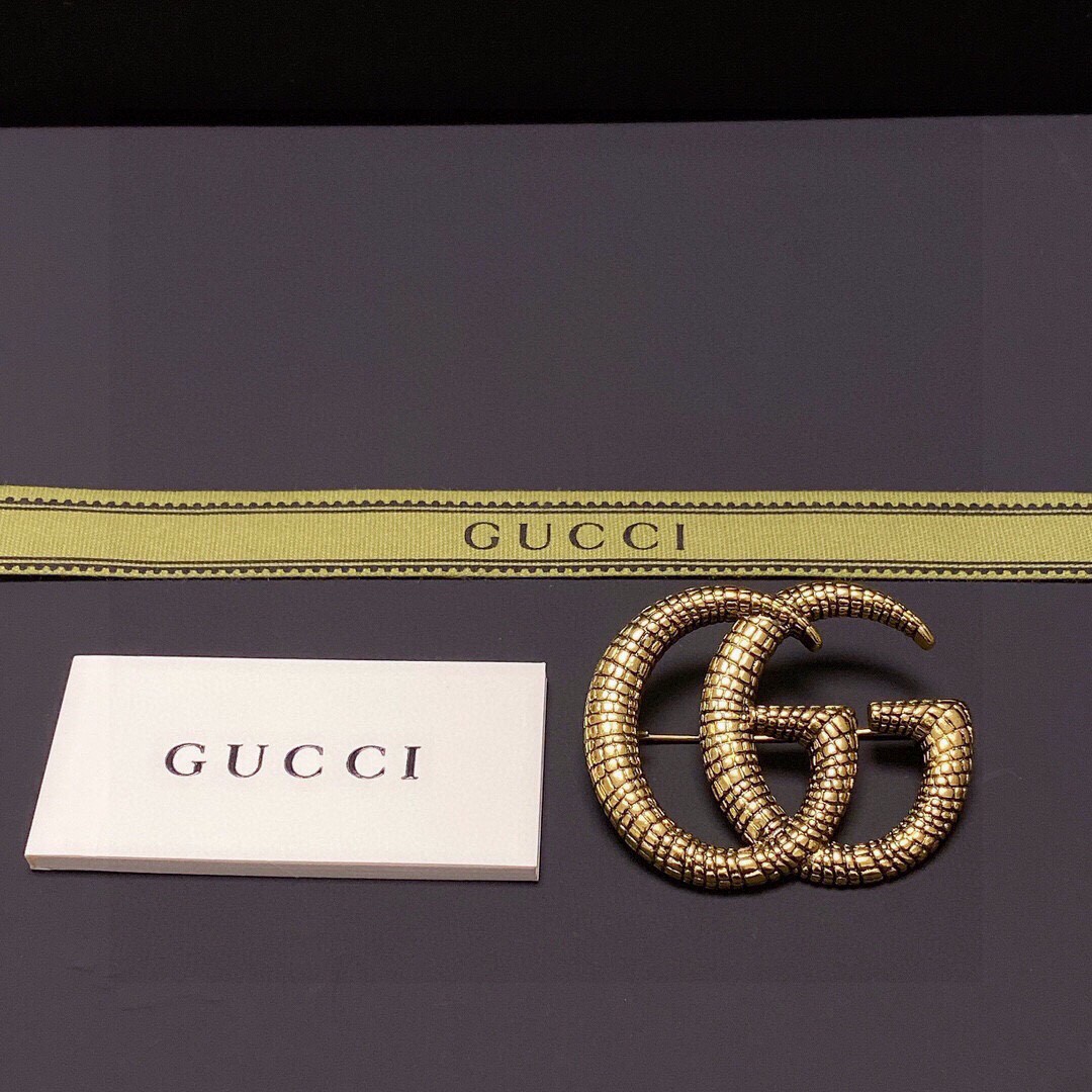 グッチ ブローチ，グッチ 蜂 ブローチ，Gucci - グッチ ブローチ