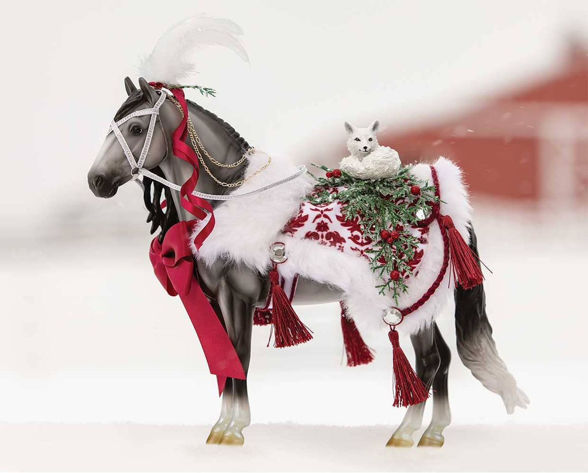 Arctic Grandeur | 2021 Holiday Horse | Retired — BreyerHorses.com