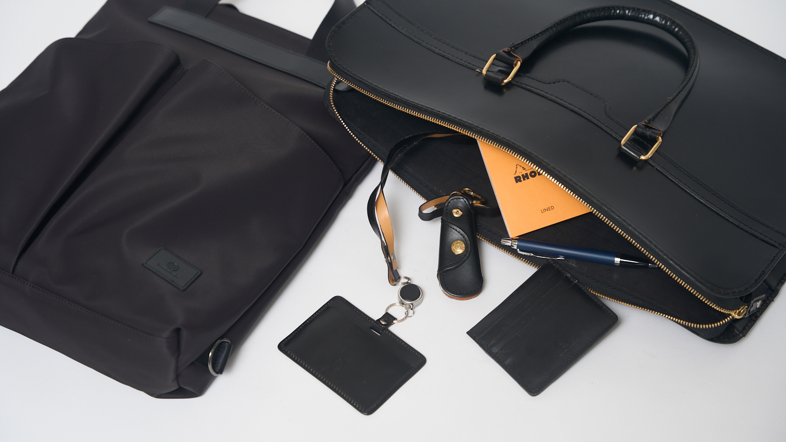 買ったその日からずっと、毎日使い込む～英国老舗ブランドの定番