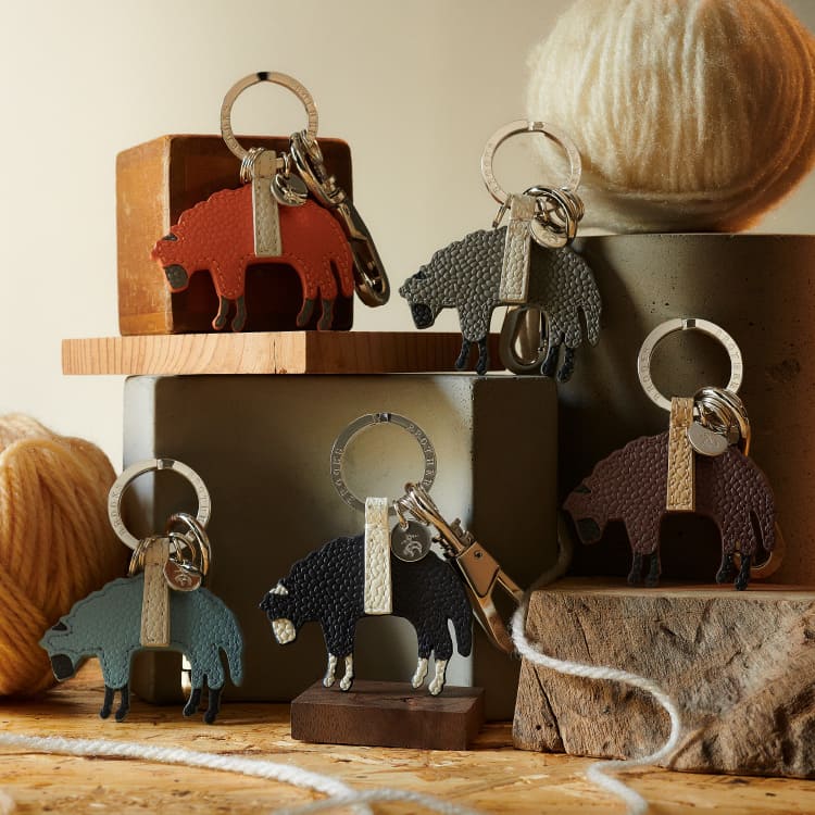 2024 Holiday Gifts 大切なあの人に、その想いを贈る| Brooks Brothers