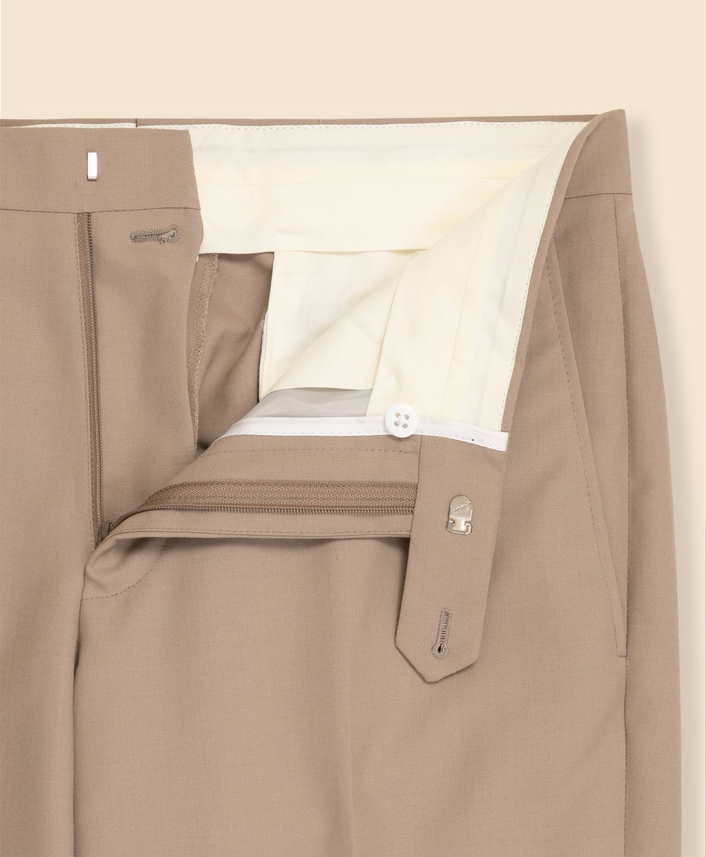 ポリエステル／ウール ポプリン 段返り3釦サックスーツ Traditional