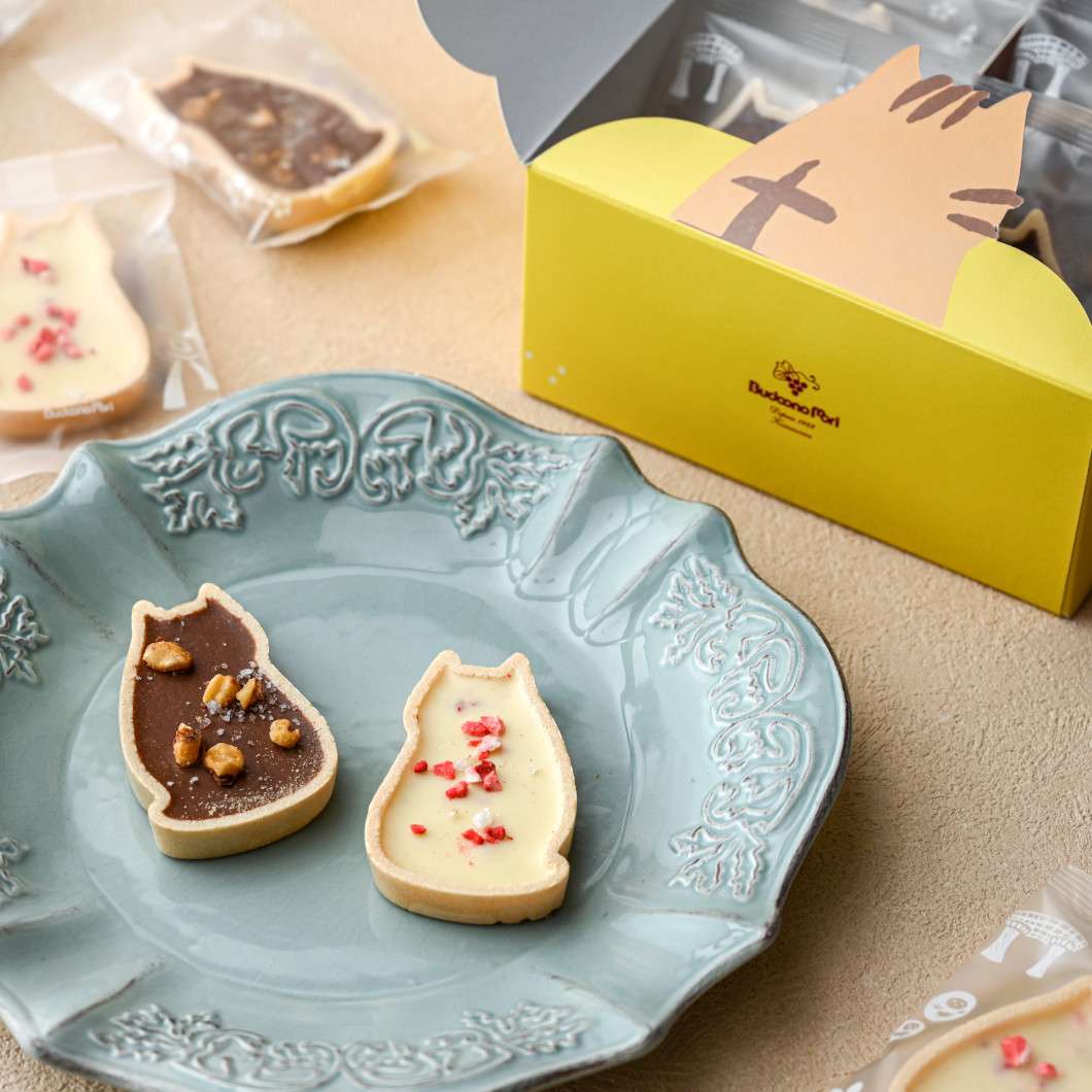 にゃんこのチョコモナカ in Kanazawa（くろもしろもトラの