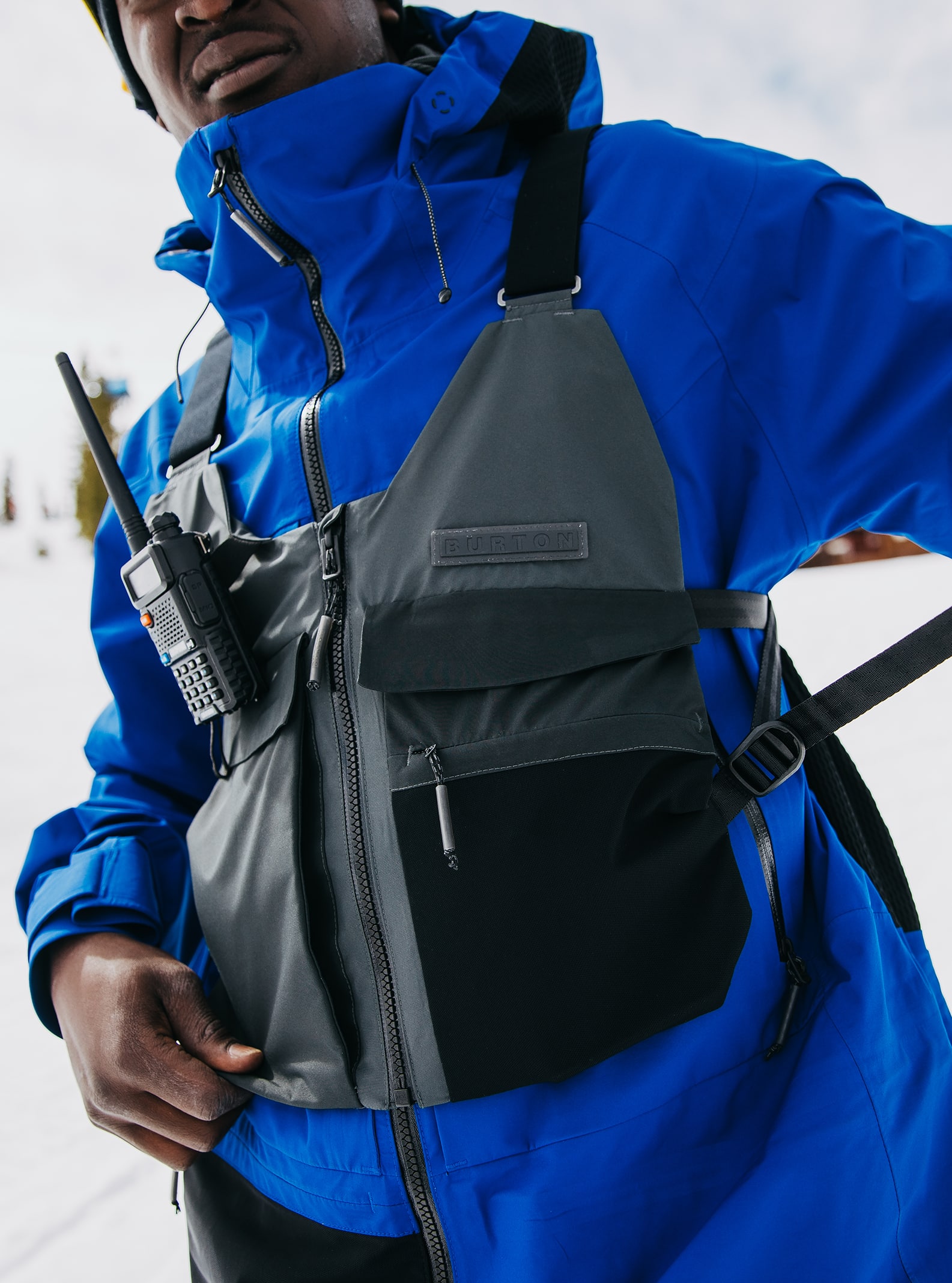 Carbonate GORE-TEX Infinium™ Vest Pack | Burton.com Winter 2023 CA