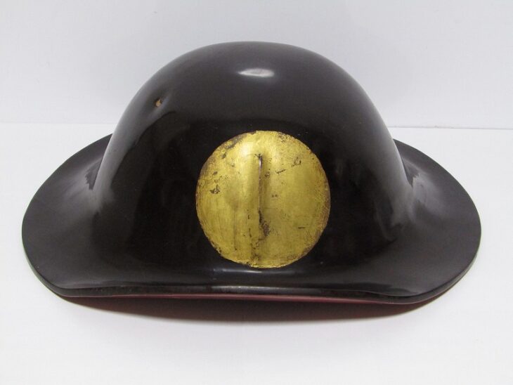 時代武具 陣笠 黒漆塗 内朱 ｜骨董品買取・和楽器買取 五宝堂