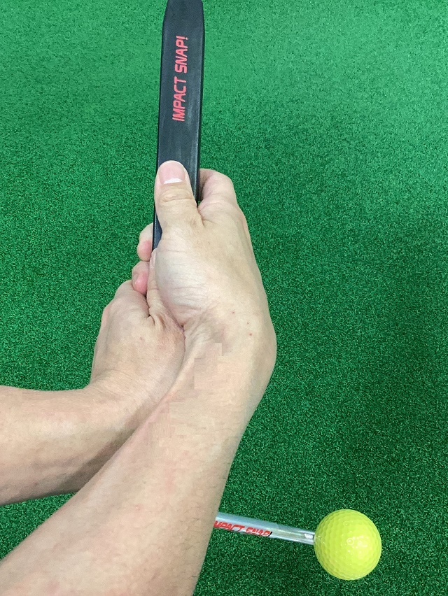 理想的なフェースローテーションを体感できる練習器具『インパクト