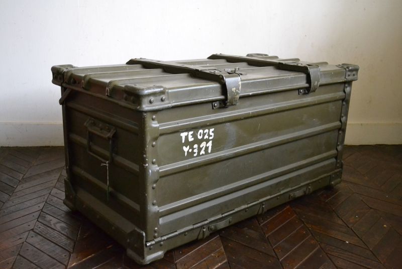 ドイツZARGES社イギリス軍折り畳みアルミコンテナ - ガジェットモード