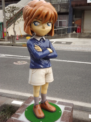 哀ちゃんオブジェ登場！|青山剛昌ふるさと館