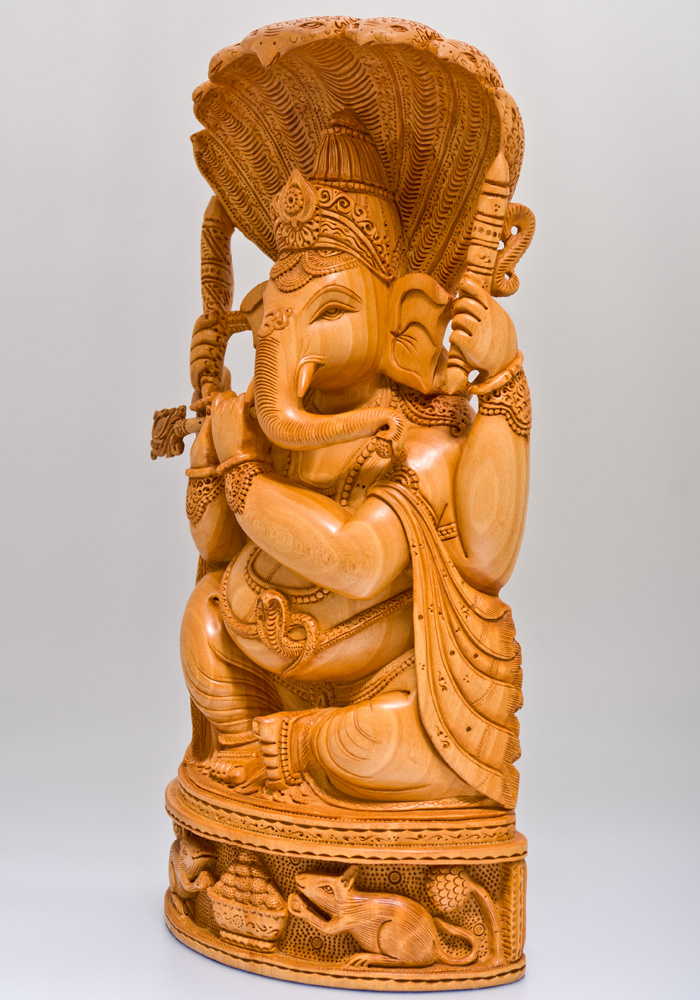 木彫りガネーシャ神像 | ガネーシャ神と開運グッズ