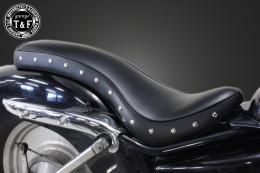 有限会社ガレージT&F / マグナ250 スタッド付スムースシート