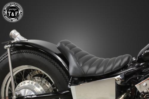 有限会社ガレージT&F / スティード400 シングルシート(タックロール