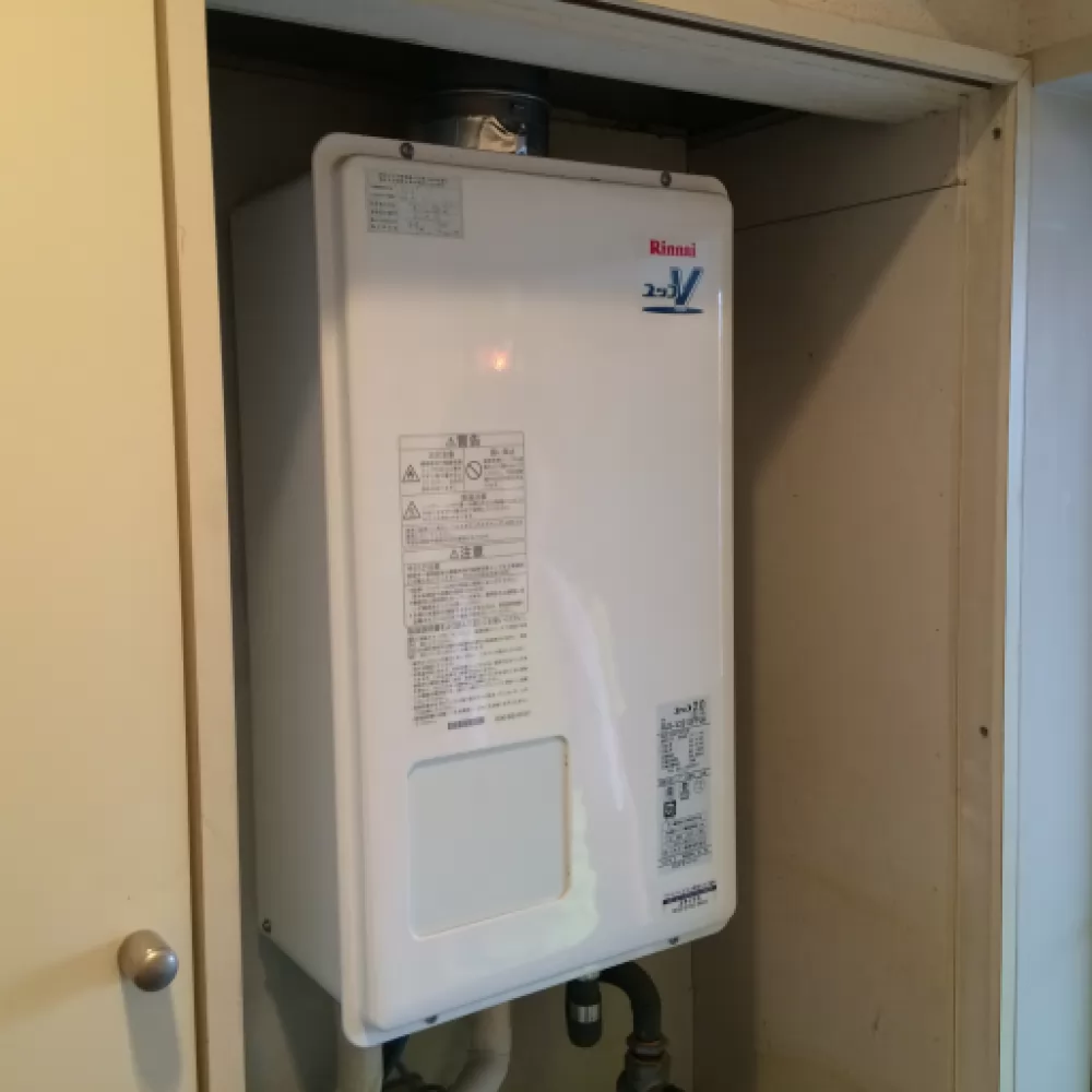 リンナイRUX-V1610FFUA-E→リンナイGQ-2037WS-FFA BL｜春日部市の給湯