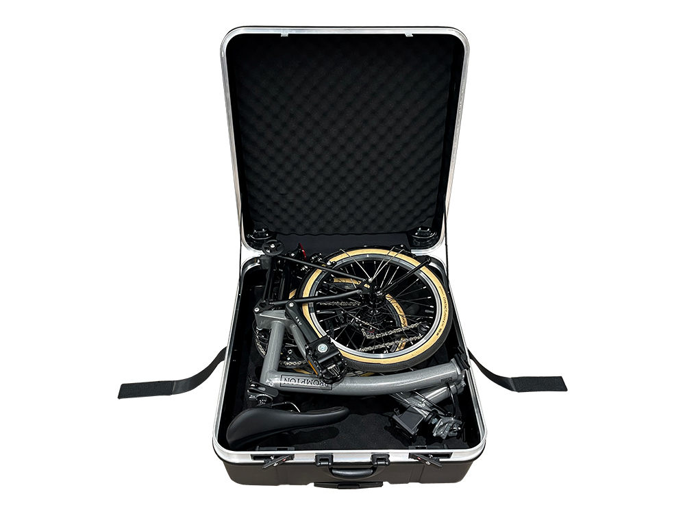 ブロンプトン専用収納ハードケースが4輪キャスター仕様となり新発売