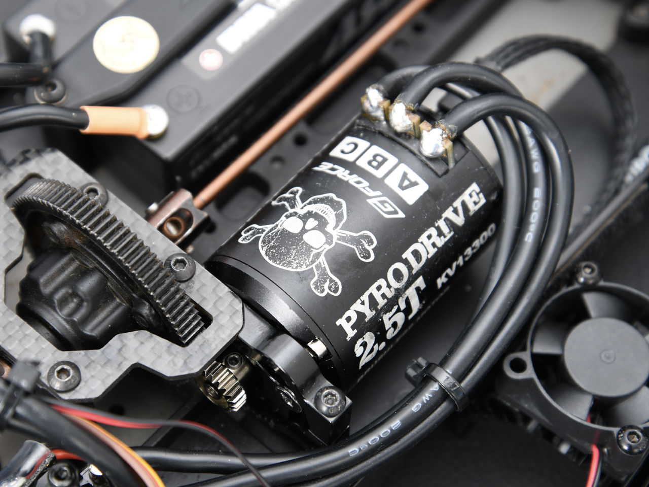 1/10RCカー用 2.5Tブラシレスモーター PYRO DRIVE 2.5T Brushless