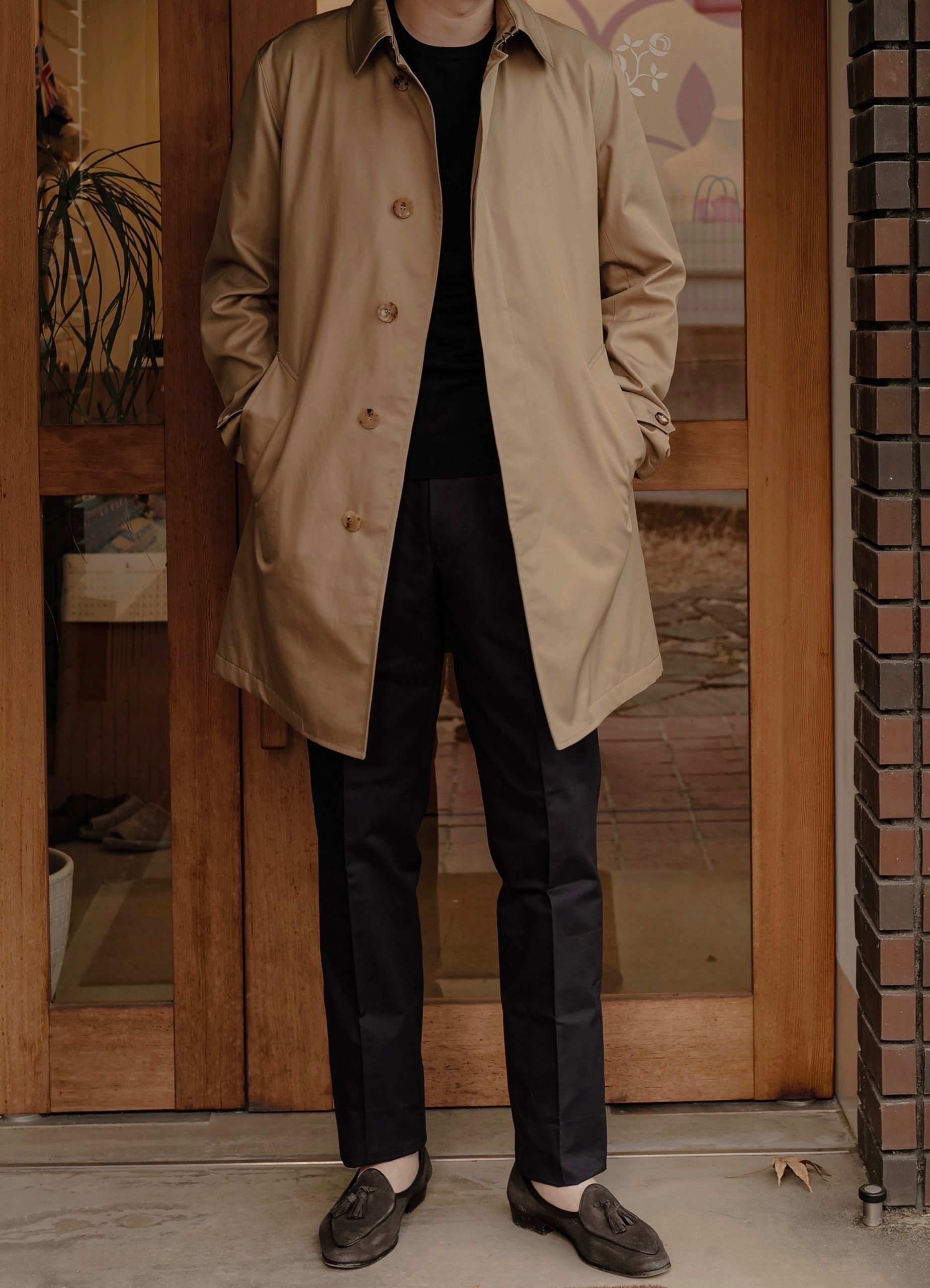 英国から届いた【GRENFELL/グレンフェル】の銘品コートをご提案します