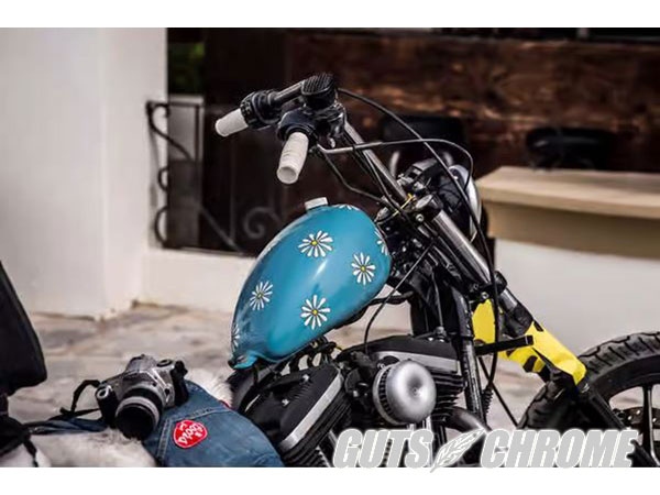 ○Lowbrow Customs製 2.4ガロン キングピーナッツ フリスコタンク