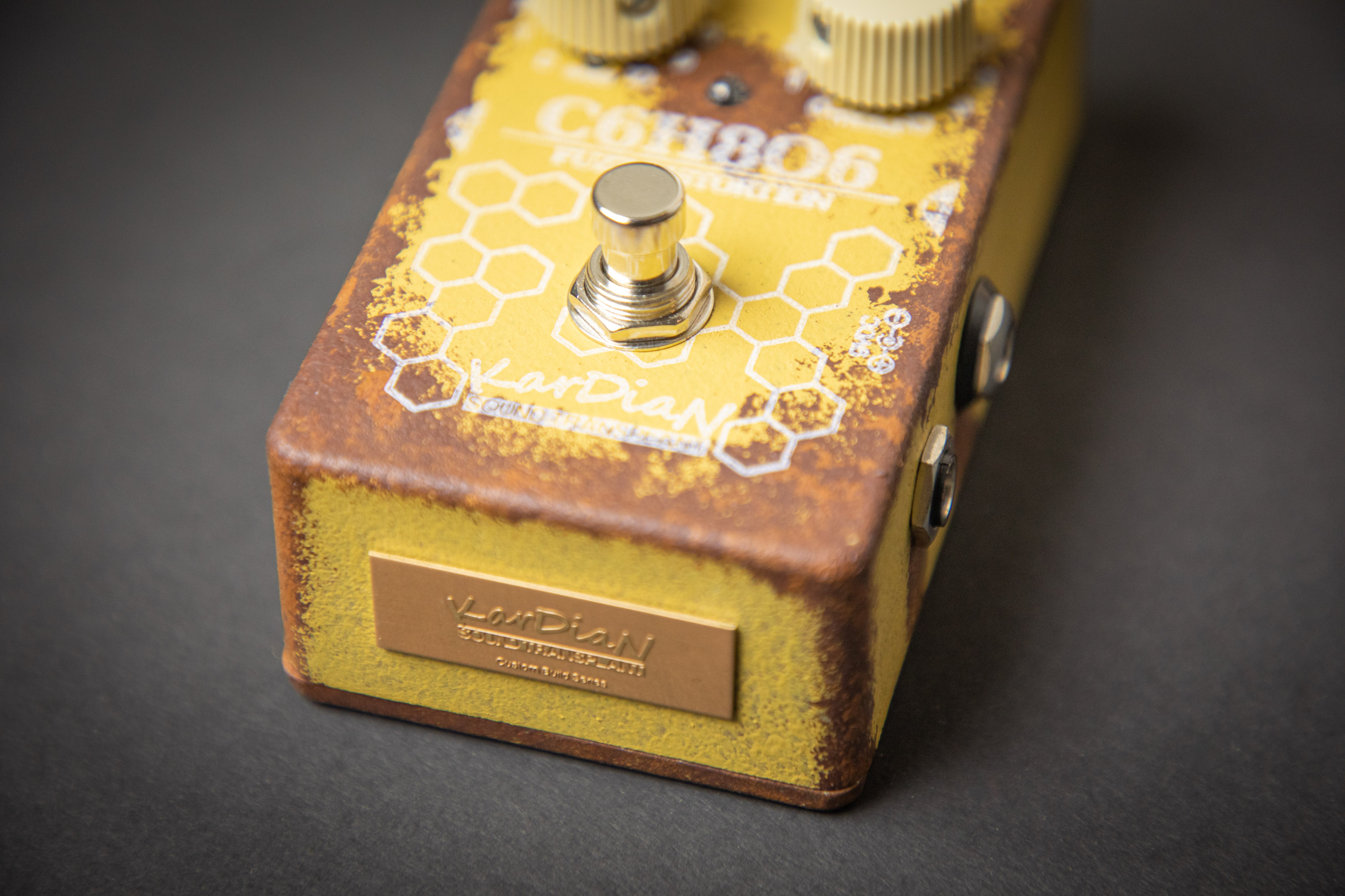 KarDiaN Vitamin C C6H8O6 Fuzz – Guitars Rebellion
