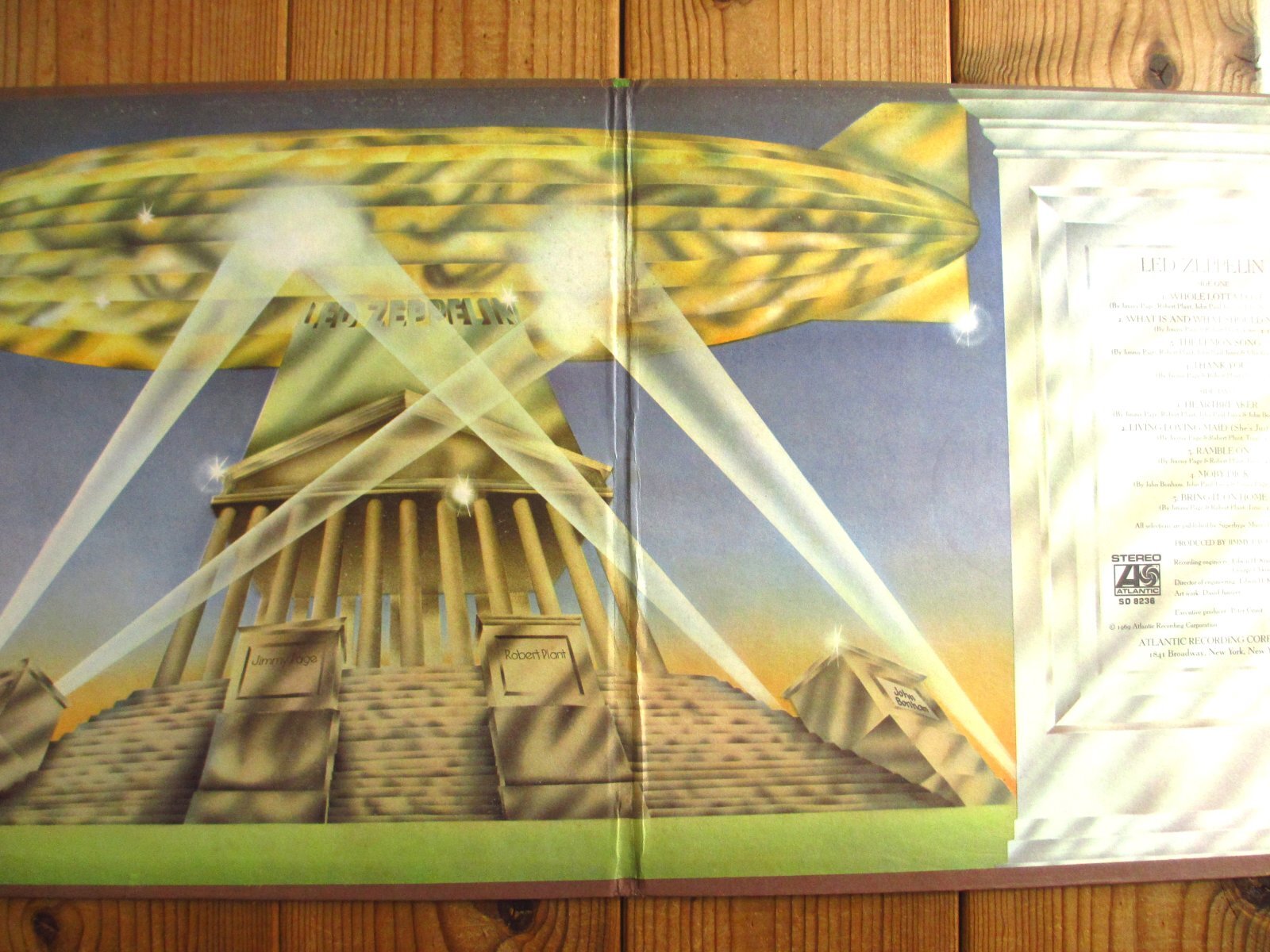 Led Zeppelin / Led Zeppelin II - Guitar Records