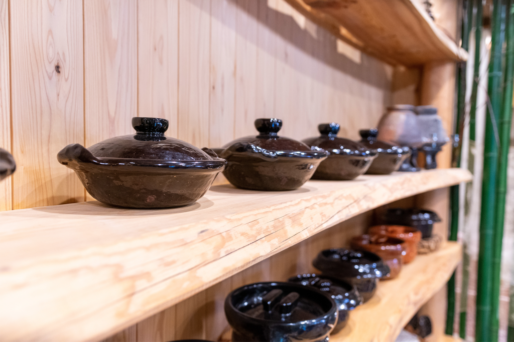 今井らしさの原点 雲井窯の土鍋を訪ねて – 道頓堀今井