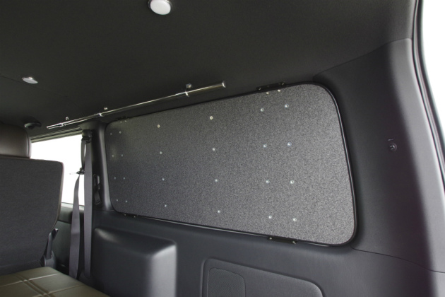 DUME専用 ハイエースリアサイドガラス窓埋めパネル DUME専用