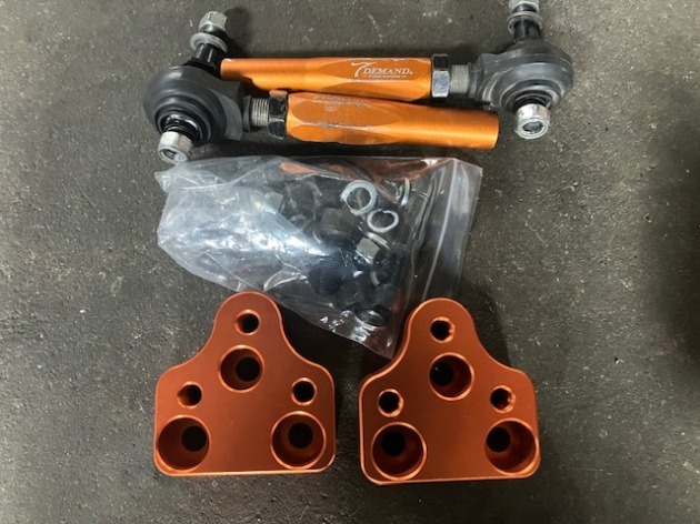 プリウス ZVW55 キャンバーアダプター 取り付け！｜チューニング