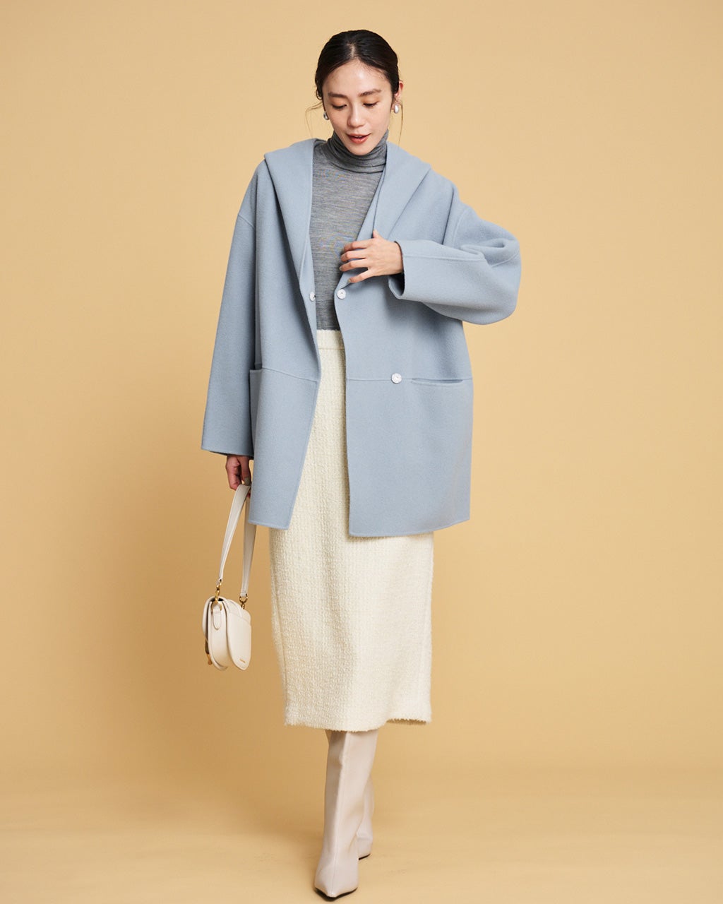 カシミヤ混ウールリバーコート／フーディ/DoCLASSE